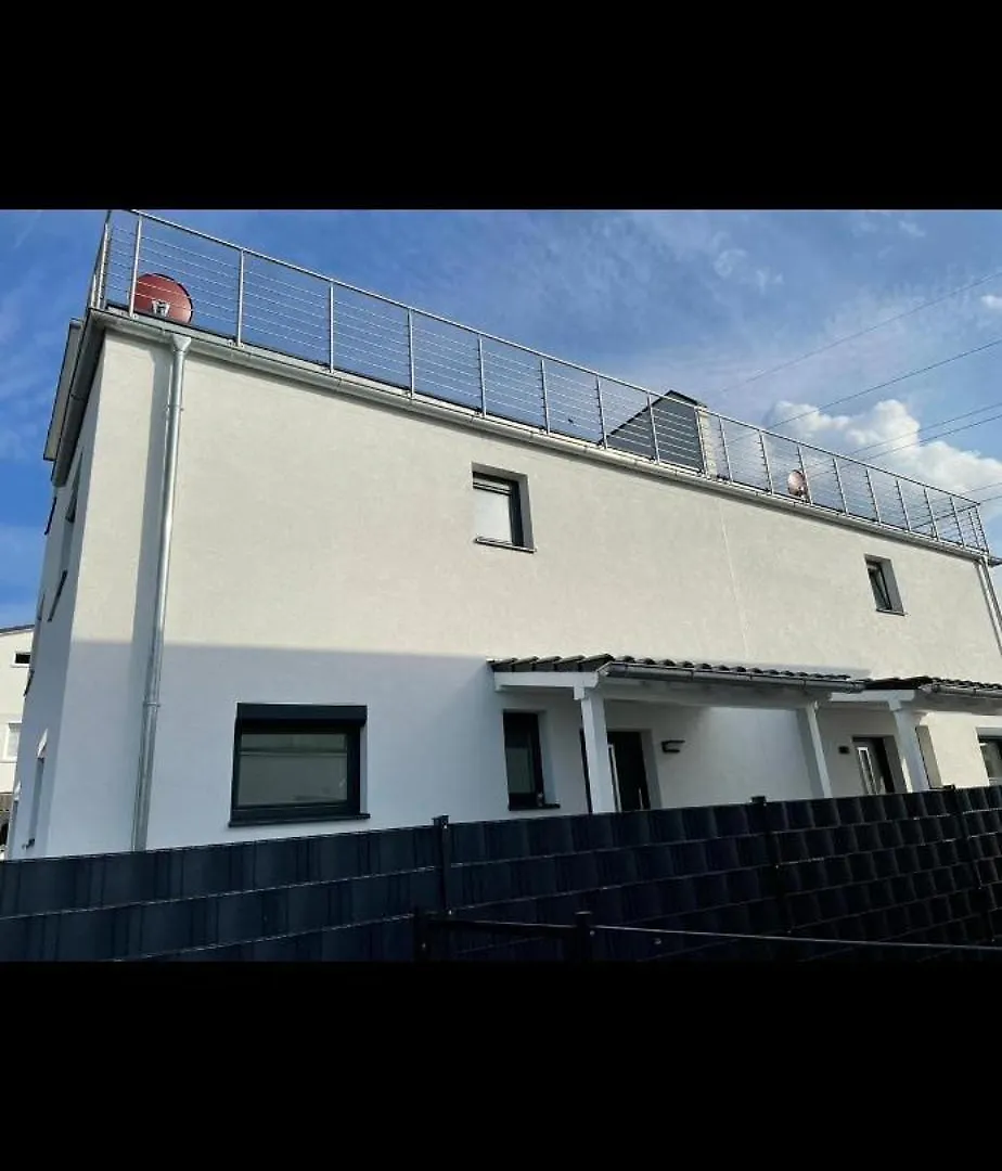 Holiday home Neu-Gebautes-Komplettes-Reihenhaus Oberasbach Germany